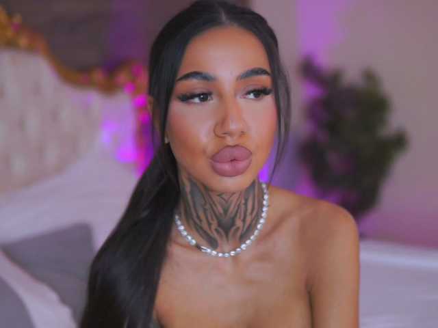  KiaraMoreno chat room