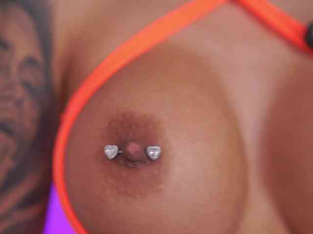 voyeur webcam KiaraMoreno