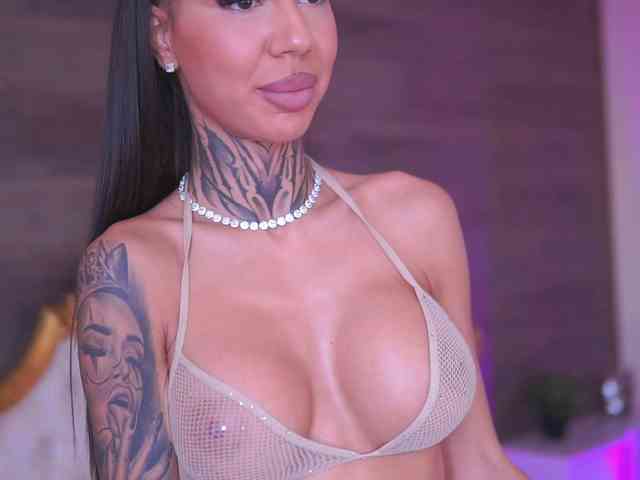 webcam chat KiaraMoreno