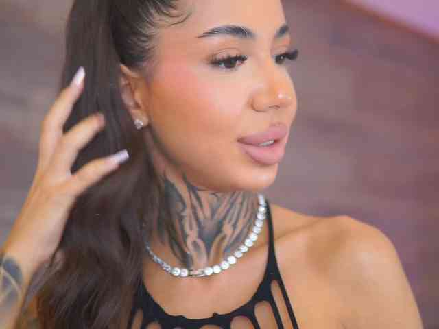 live sex hd KiaraMoreno
