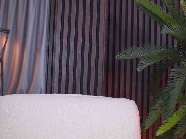 KiaraMoreno webcam