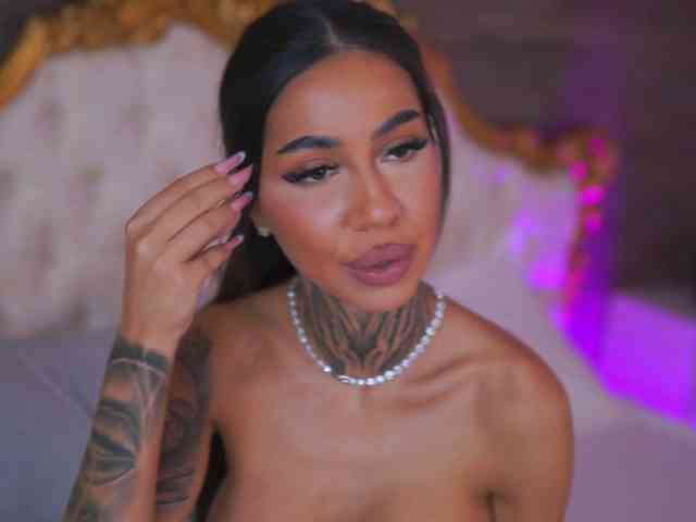 live amateur webcam KiaraMoreno
