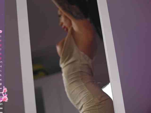 KiaraMoreno webcam