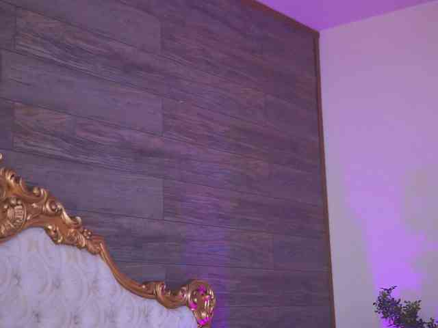 KiaraMoreno webcam