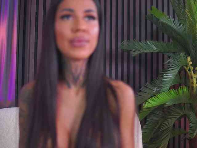 voyeur web KiaraMoreno