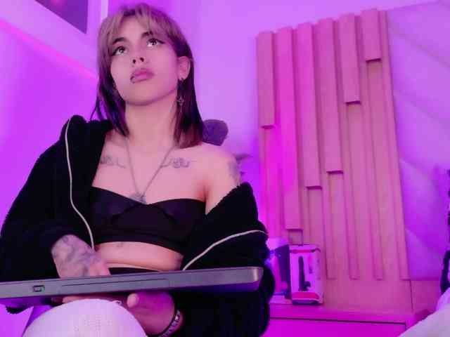 OnlySahory11 webcam