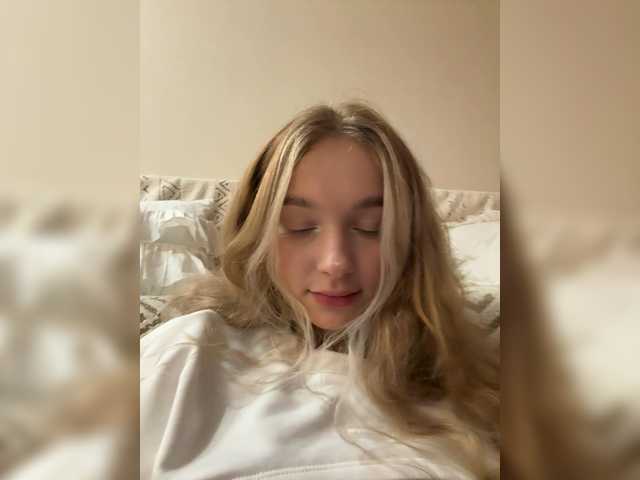 MeowMia's BongaCams show and profile