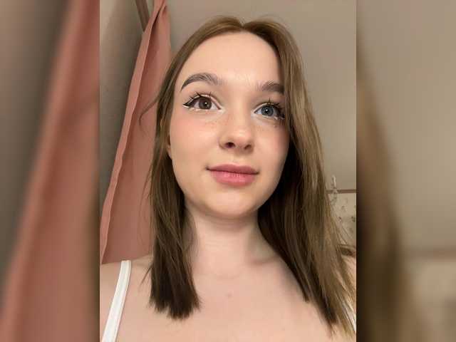 MeowMia's BongaCams profile