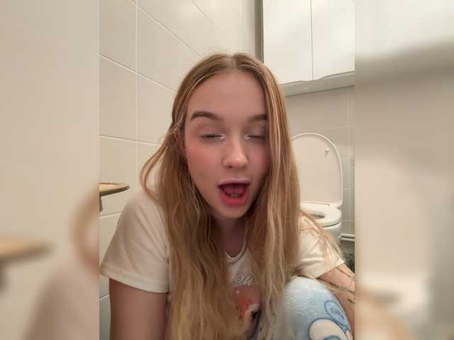 MeowMia's BongaCams profile