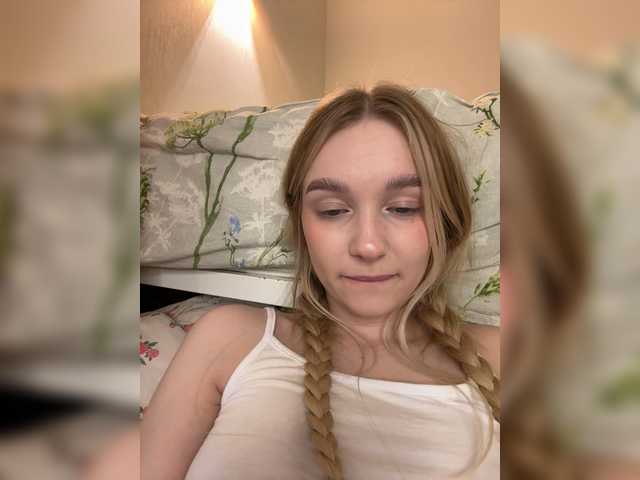 MeowMia's BongaCams show and profile