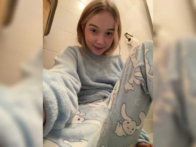 MeowMia's BongaCams show and profile