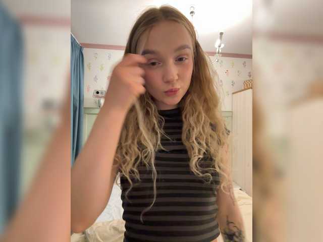 MeowMia's BongaCams show and profile