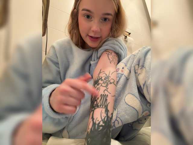 MeowMia's BongaCams show and profile