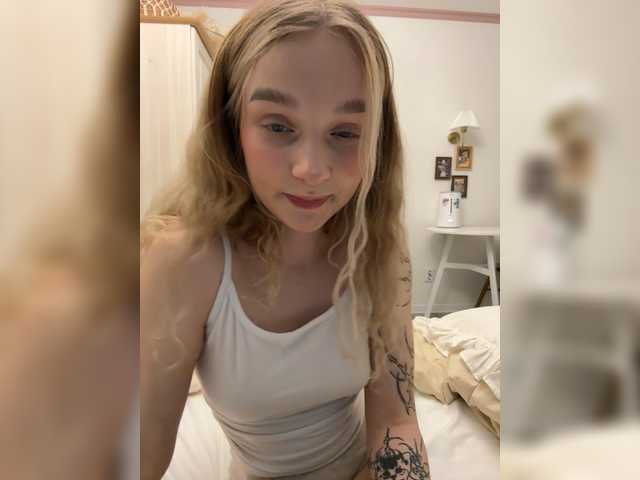 MeowMia's BongaCams profile