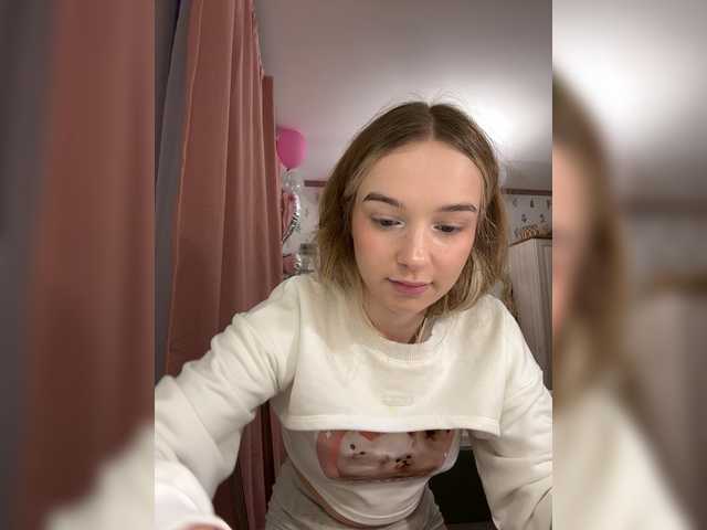 MeowMia's BongaCams profile