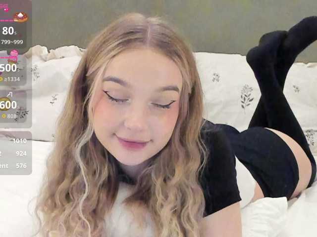 MeowMia's BongaCams profile