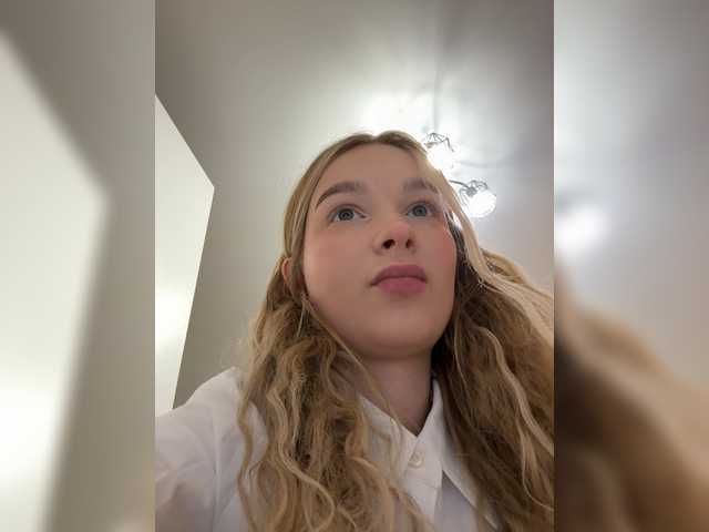 MeowMia's BongaCams profile