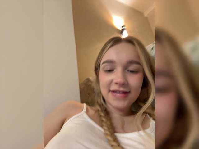 MeowMia's BongaCams show and profile