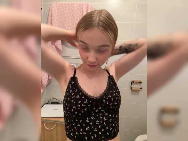 MeowMia's BongaCams show and profile