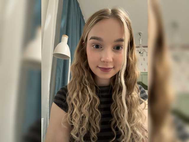 MeowMia's BongaCams show and profile