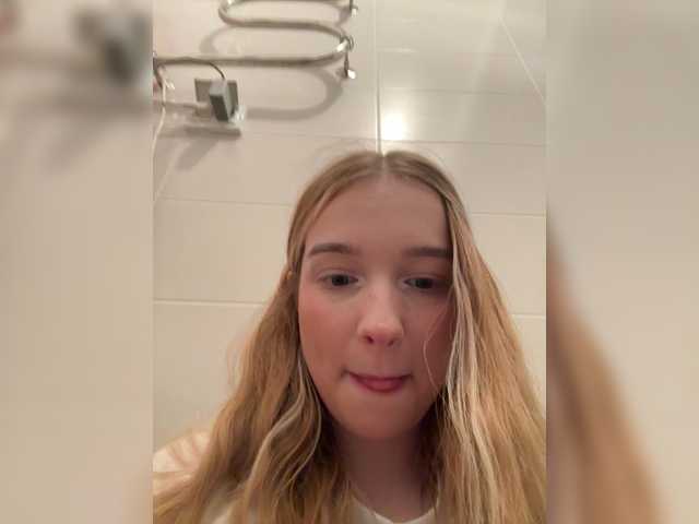 MeowMia's BongaCams profile