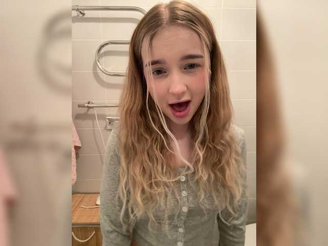 MeowMia's BongaCams show and profile