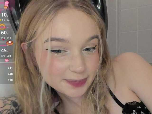 MeowMia's BongaCams profile