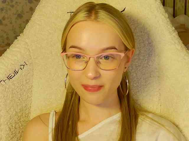 MimiMashka webcam