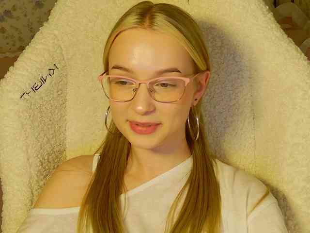 MimiMashka webcam