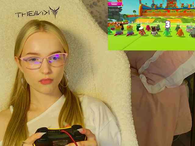 MimiMashka webcam