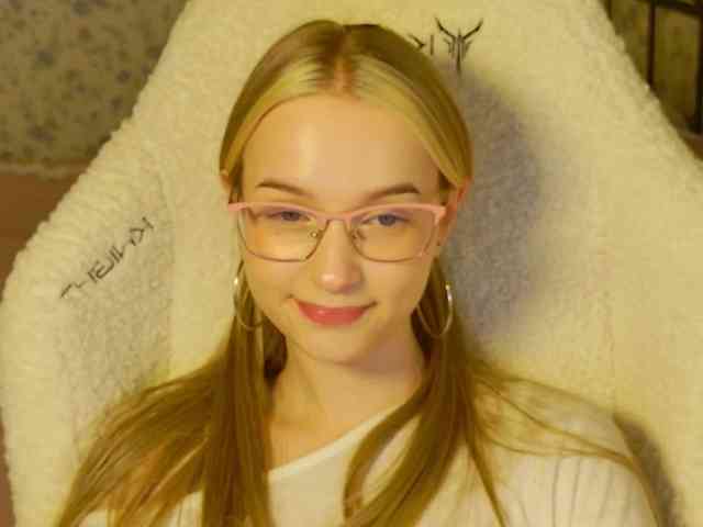 MimiMashka webcam