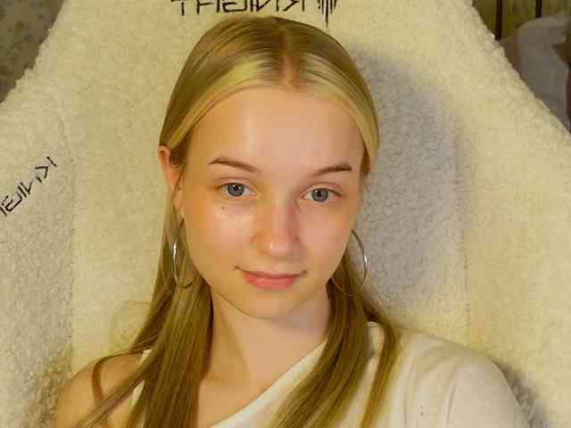 MimiMashka webcam