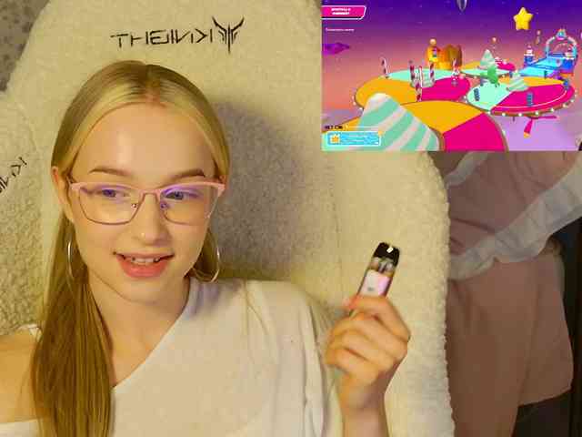 MimiMashka webcam