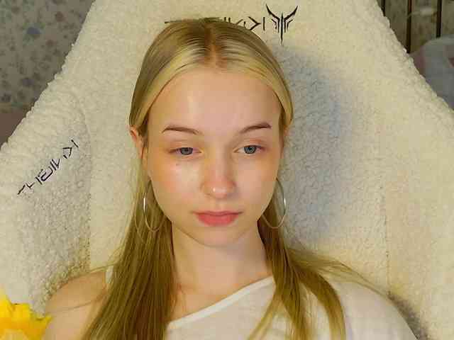 MimiMashka webcam