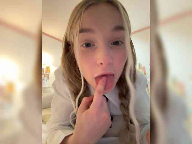 MeowMia Live Webcam on BongaCams