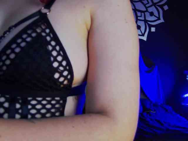Gemma-velvet webcam