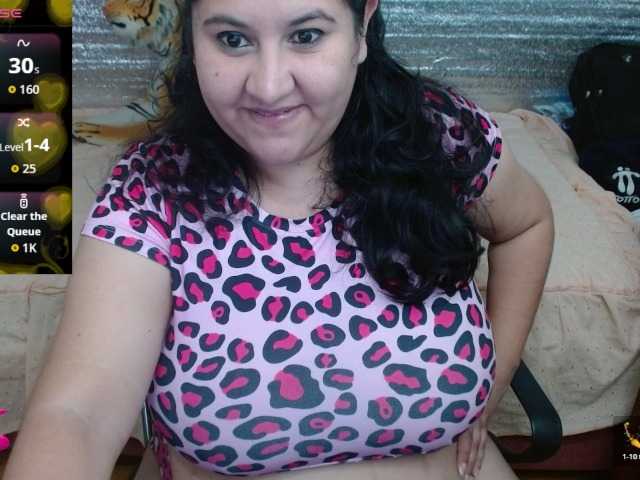 emilynessa's BongaCams show and profile