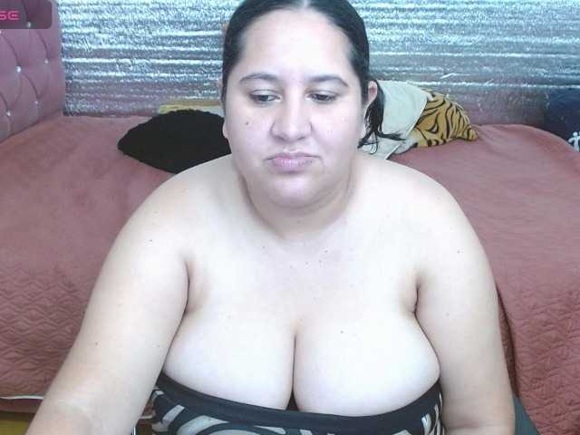 emilynessa's BongaCams show and profile