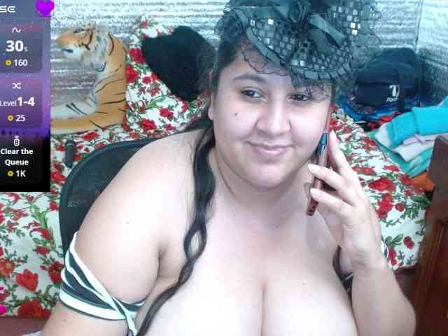 emilynessa webcam