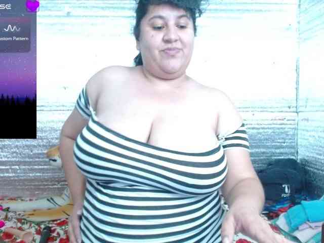 emilynessa webcam