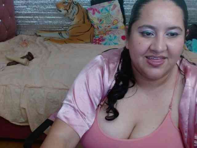 emilynessa webcam