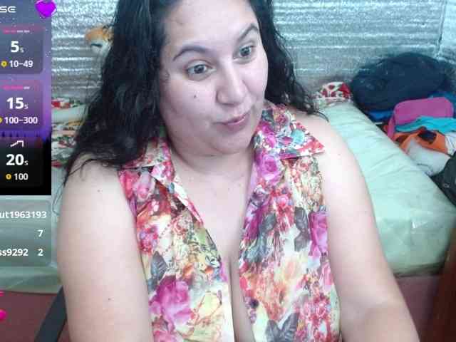 emilynessa webcam