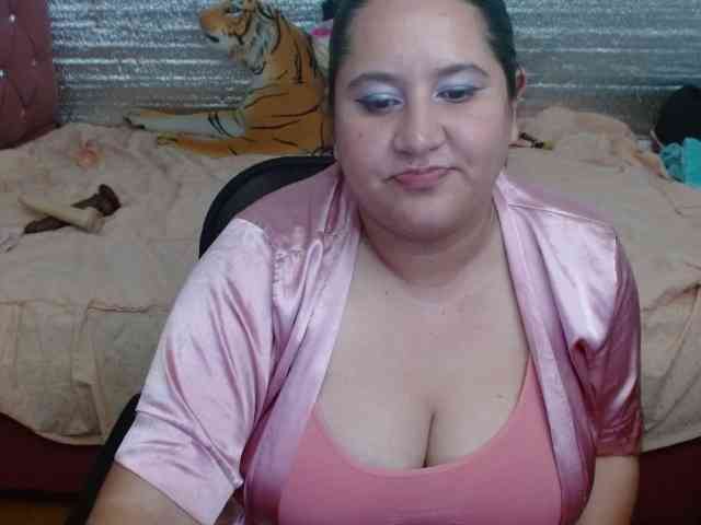 emilynessa webcam