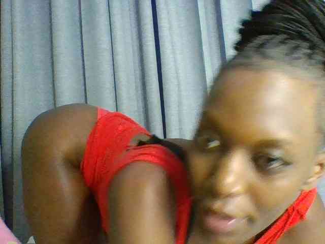 Sexymaya22 webcam