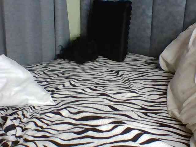 Sexymaya22 webcam