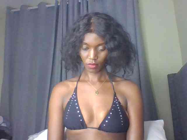 Sexymaya22 webcam