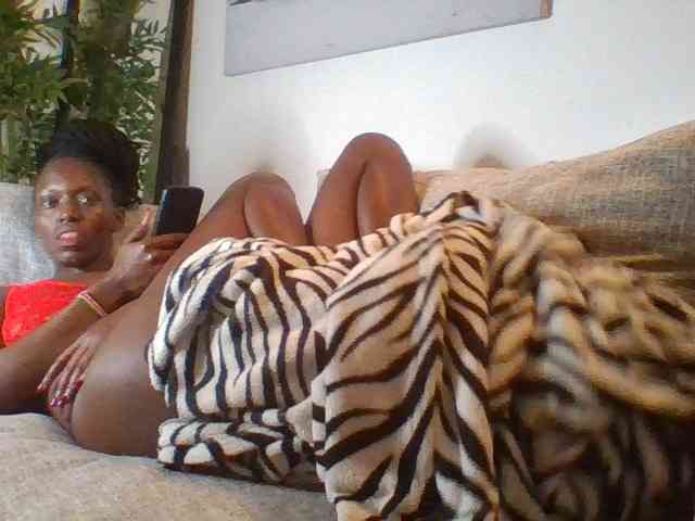 Sexymaya22 webcam