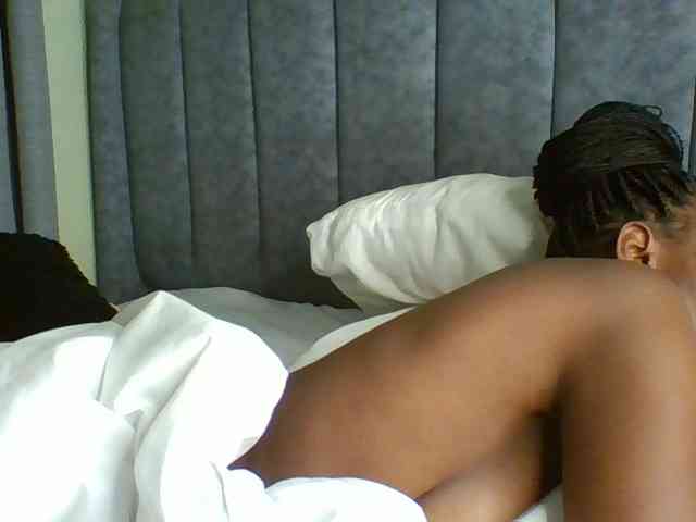 Sexymaya22 webcam