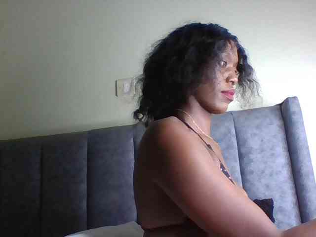 Sexymaya22 webcam