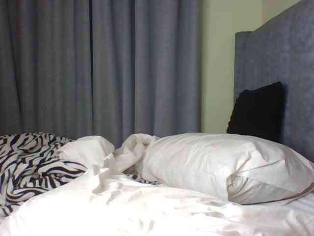 Sexymaya22 webcam